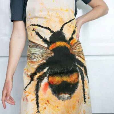 bee apron.JPG