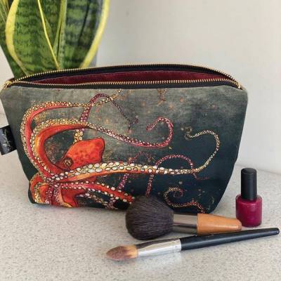 red-octopus_cosmetic bag.jpg