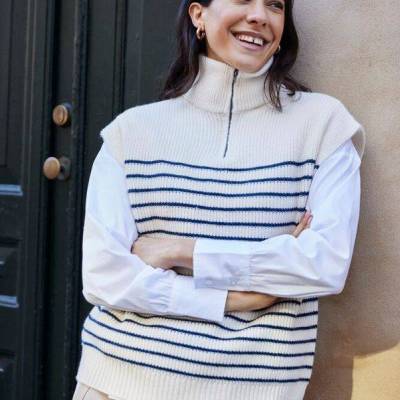 FRVINNA Waistcoat 1 Navy Stripe.jpg